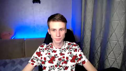 Snapshot of yes_cute_boy_ chatting on March 2025 10:47:01 PM Eden online show from March 2025 10:47:01 PM