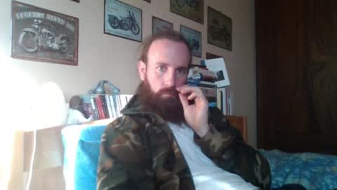 yeti_92 online show from December 2024 12:38:02 PM