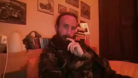 yeti_92 online show from February 2025 06:56:02 PM