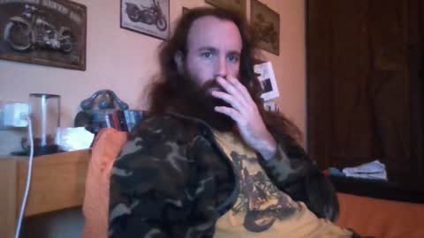 yeti_92 online show from November 2025 09:50:02 AM