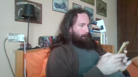 yeti_92 online show from April 2026 08:08:01 AM