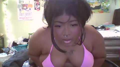 Mae online show from May 2026 09:12:02 PM