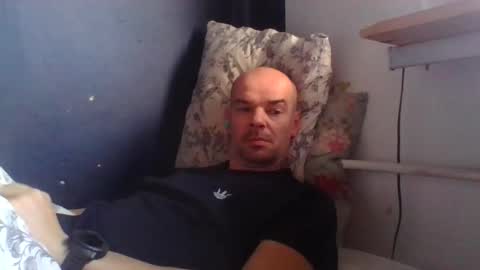 yewloo online show from October 2025 05:59:01 AM