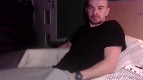 yewloo online show from November 2025 03:35:01 PM