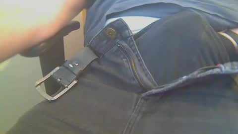 yigalb_ online show from December 2024 08:19:02 AM