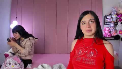 yinyang_luar online show from November 2025 11:38:02 AM