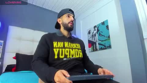 Yiyo online show from February 2026 04:51:02 AM