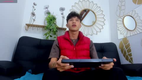 yizus_bonz online show from December 2024 03:58:01 AM