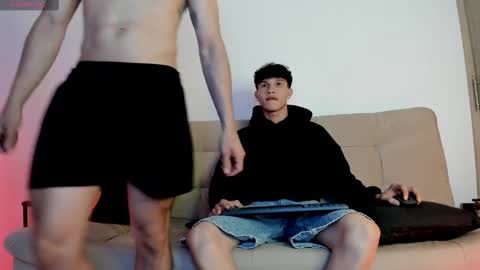 yizus_bonz online show from November 2025 11:58:01 PM