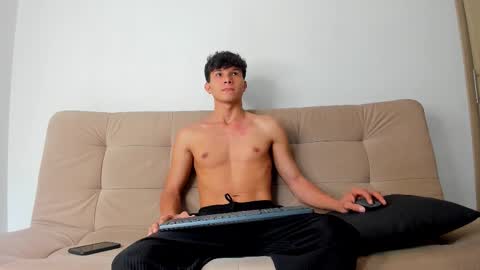 yizus_bonz online show from March 2026 03:39:02 PM