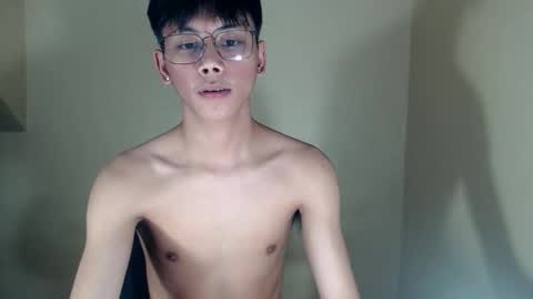 ynotyu online show from November 2025 04:15:02 AM