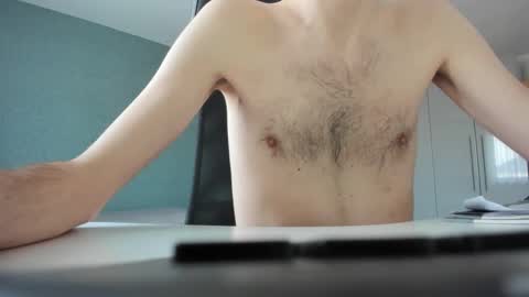 Snapshot of yoda130305 chatting on February 2025 03:14:02 PM yoda130305 online show from February 2025 03:14:02 PM