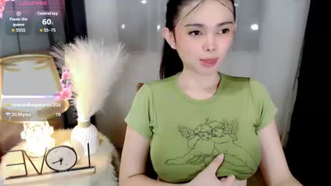 Snapshot of yogirl_abby chatting on June 2026 08:12:02 AM Hi i am Abby i am Filipina Aussie youve ever wanted to meet NOT INTO CHEAP GUY online show from June 2026 08:12:02 AM