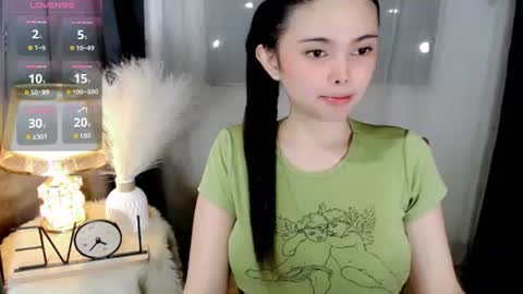 Snapshot of yogirl_abby chatting on June 2026 04:51:02 PM Hi i am Abby i am Filipina Aussie youve ever wanted to meet NOT INTO CHEAP GUY online show from June 2026 04:51:02 PM