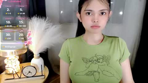 Snapshot of yogirl_abby chatting on July 2026 10:05:02 PM Hi i am Abby i am Filipina Aussie youve ever wanted to meet NOT INTO CHEAP GUY online show from July 2026 10:05:02 PM