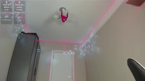 Mikaella - Mika online show from February 2026 08:07:01 PM