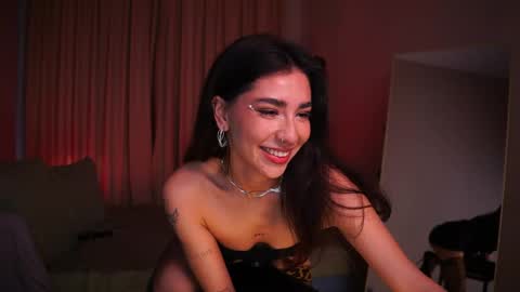 Snapshot of yokokoko__ chatting on May 2026 05:46:02 AM Yoko online show from May 2026 05:46:02 AM
