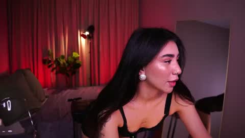 Snapshot of yokokoko__ chatting on June 2026 05:56:02 AM Yoko online show from June 2026 05:56:02 AM