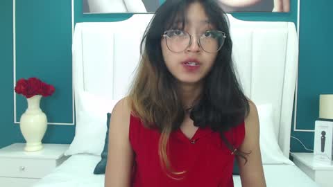 Yommi Winx online show from December 2024 03:09:01 AM