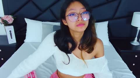 Yommi Winx online show from February 2025 09:47:02 AM