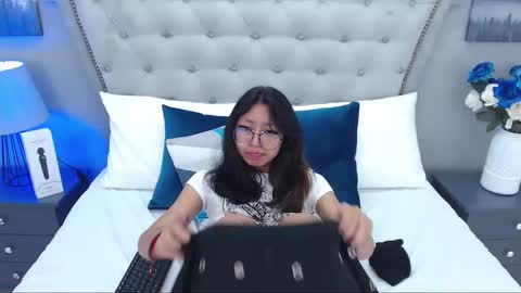 Yommi Winx online show from March 2025 08:09:01 AM