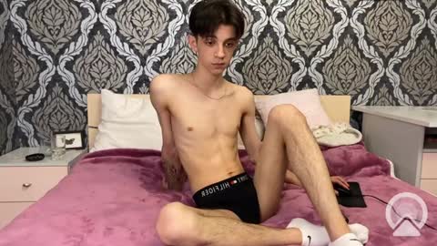 Yoo Dee Ohh online show from December 2024 11:17:01 AM