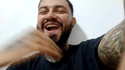 Snapshot of yordy_kalifa chatting on October 2025 12:33:02 AM yordy ans mia online show from October 2025 12:33:02 AM