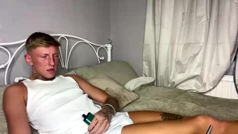 Snapshot of yorkshirelad208 chatting on March 2025 06:34:02 PM Harrison online show from March 2025 06:34:02 PM