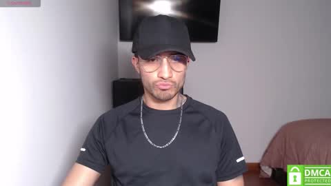 yoshy_man online show from March 2026 04:18:01 AM