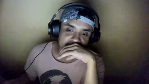 Snapshot of yosue015 chatting on February 2025 03:23:02 AM yosue online show from February 2025 03:23:02 AM