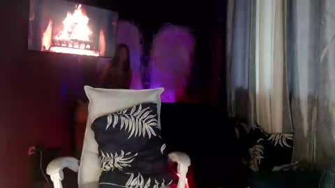 Snapshot of you_should_try chatting on December 2024 08:33:02 AM Denice online show from December 2024 08:33:02 AM