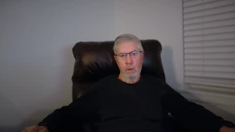 Colorado Guy Straight online show from December 2025 01:16:01 PM