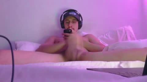 Snapshot of youknowwhoitis412 chatting on March 2026 04:34:02 AM Edging my Girthy Dick online show from March 2026 04:34:02 AM