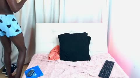 Snapshot of youn_king chatting on March 2025 01:08:01 PM ALEX online show from March 2025 01:08:01 PM