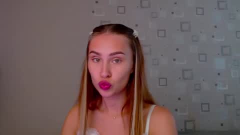 Snapshot of your_ameliaa chatting on June 2026 03:27:01 PM Amelia online show from June 2026 03:27:01 PM