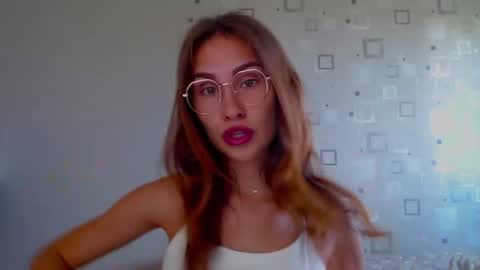 Snapshot of your_ameliaa chatting on July 2026 12:41:01 PM Amelia online show from July 2026 12:41:01 PM