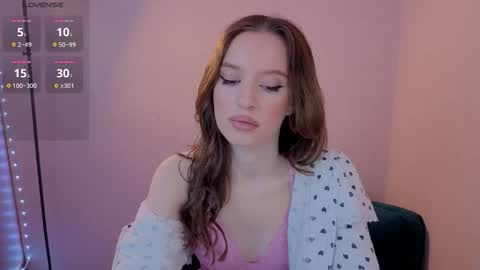 Olivia online show from March 2026 07:54:02 PM