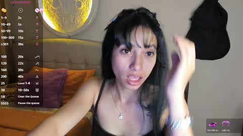 mia3 online show from May 2026 04:07:02 AM