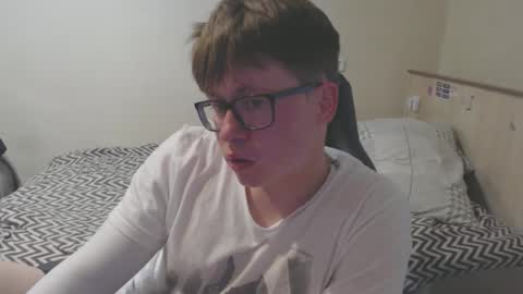 Max online show from May 2026 04:20:01 AM