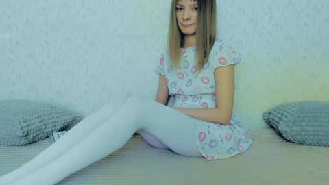 Snapshot of your_caramelka chatting on February 2025 11:27:02 AM Lily online show from February 2025 11:27:02 AM