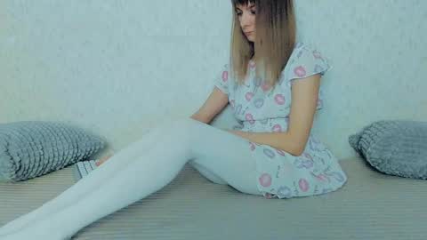 Snapshot of your_caramelka chatting on February 2025 01:42:01 PM Lily online show from February 2025 01:42:01 PM