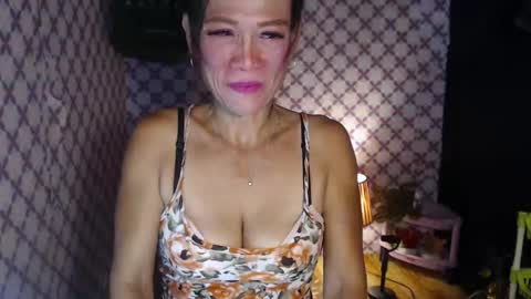 Snapshot of your_empress_woman chatting on May 2026 12:01:02 PM GRACE YOUR PLEASURE BB online show from May 2026 12:01:02 PM