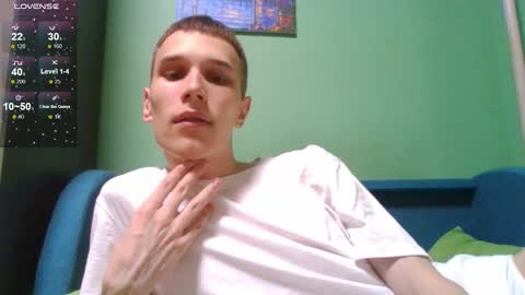 Snapshot of your_honeyy chatting on November 2025 05:46:02 PM Mark online show from November 2025 05:46:02 PM