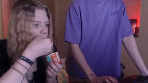 Snapshot of your_horny_friends chatting on January 2025 03:15:01 PM Your Horny Friends online show from January 2025 03:15:01 PM