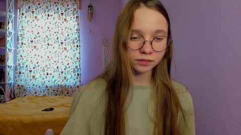 Snapshot of your_leslie chatting on February 2025 11:06:02 AM Leslie online show from February 2025 11:06:02 AM