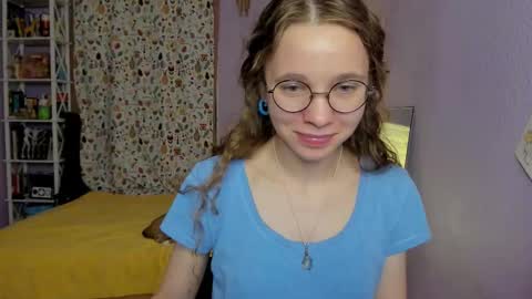 Snapshot of your_leslie chatting on September 2025 12:10:02 AM Leslie online show from September 2025 12:10:02 AM