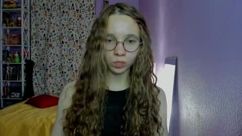 Snapshot of your_leslie chatting on October 2025 10:21:02 PM Leslie online show from October 2025 10:21:02 PM