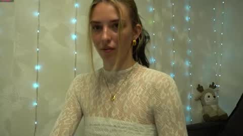 Snapshot of your_little_flexible_girl chatting on May 2026 08:16:02 PM Meri online show from May 2026 08:16:02 PM