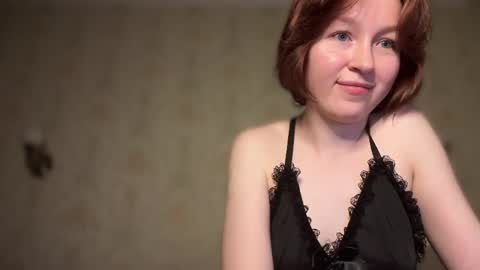 Snapshot of your_moonlight_ chatting on May 2026 03:17:01 PM Mia online show from May 2026 03:17:01 PM