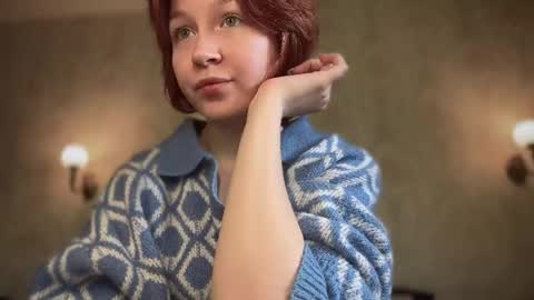 Snapshot of your_moonlight_ chatting on May 2026 10:21:01 AM Mia online show from May 2026 10:21:01 AM